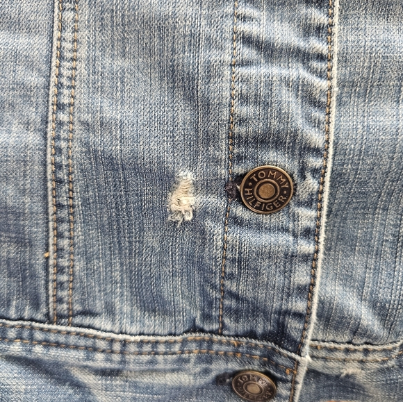 Tommy Hilfiger Distressed Denim Jacket Womens Size XS Faux Pockets - Picture 6 of 16